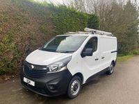 Used Vauxhall Vivaro 95 HP (69 kW) 2018 White MPV