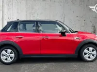 Used Mini Cooper Classic 134 HP (98 kW) 2019 Red Hatchback