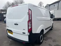 Used Ford Transit Custom 105 HP (77 kW) 2018 White Van