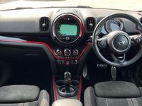 Used Mini Cooper D Countryman Sport 148 HP (108 kW) 2019 Grey SUV