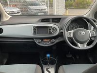 Used Toyota Yaris Hybrid T4 101 HP (74 kW) 2013 Hatchback