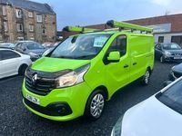 Used Renault Trafic 2018 Green MPV