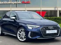 Usado Audi S3 Sportback Comfort 310 CV (228 kW) 2023 Azul Utilitario
