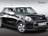 Usado Mini Cooper Classic 134 HP (98 kW) 2024 Preto Citadino