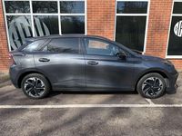 Begagnad MG MG4 EV Trophy 319 kW (435 HK) 2023 Grå Halvkombi