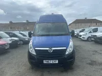 Begagnad Vauxhall Movano 145 HK (106 kW) 2017 Blå Minibuss