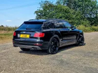 Used Bentley Bentayga 435 HP (319 kW) 2017 Black SUV