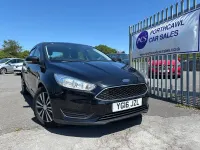 Used Ford Focus Style 120 HP (88 kW) 2016 Black Hatchback
