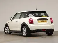 Used Mini ONE Classic 102 HP (75 kW) 2019 White Hatchback