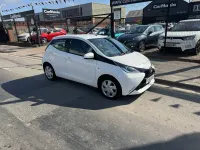 Used Toyota Aygo X-play 69 HP (50 kW) 2016 White Hatchback