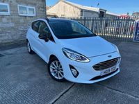 Used Ford Fiesta Titanium 100 HP (73 kW) 2019 Frozen white Hatchback