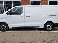 Used Vauxhall Vivaro S 100 HP (73 kW) 2021 White MPV