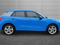 Używany Audi Q2 S-Line 150 KM (110 kW) 2022 Niebieski SUV