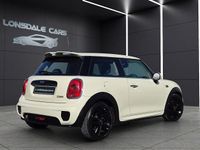 Używany Mini Cooper Hatch 136 KM (100 kW) 2017 Biały Hatchback