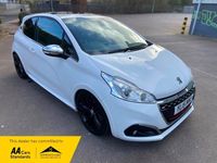 Used Peugeot 208 Prestige 2015 White Hatchback