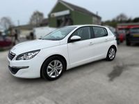 Used Peugeot 308 Active 100 HP (73 kW) 2014 White Hatchback