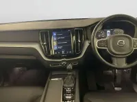 Usado Volvo XC60 Momentum 250 CV (183 kW) 2019 Gris SUV