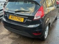 Usado Ford Fiesta Zetec 80 HP (58 kW) 2013 Preto Citadino
