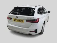 Używany BMW 320 Performance 190 KM (139 kW) 2021 Biały Kombi