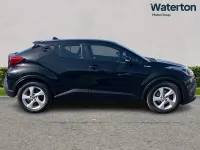 Used Toyota C-HR 122 HP (89 kW) 2019 Black SUV