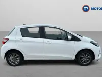Used Toyota Yaris 111 HP (81 kW) 2019 White Hatchback