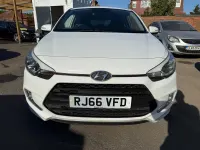 Used Hyundai i20 SE 2016 White Coupe