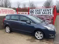 Usado Peugeot 5008 Active 115 HP (84 kW) 2014 Azul Monovolume