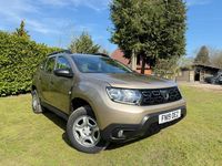Usado Dacia Duster Essentiel 115 HP (84 kW) 2019 Bege SUV