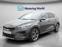 Usado Kia XCeed 138 HP (101 kW) 2020 Cinzento SUV