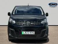 Second-hand Vauxhall Vivaro Ultimate 100 kW (136 CP) 2023 Negru Monovolum