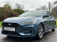 Begagnad Ford Focus ST-Line 125 HK (91 kW) 2023 Blå Halvkombi