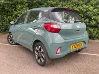 New Hyundai i10 Advanced 2026 Mangrove green Hatchback