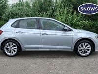 Usado VW Polo Style 95 HP (69 kW) 2023 Prateado Citadino