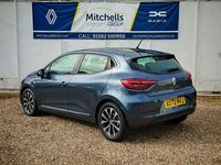 Used Renault Clio V Iconic 140 HP (102 kW) 2022 Titanium grey  Hatchback