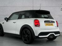 Used Mini Cooper S Classic 176 HP (129 kW) 2023 White Hatchback