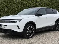 Used Vauxhall Grandland X Ultimate 136 HP (100 kW) 2025 White SUV