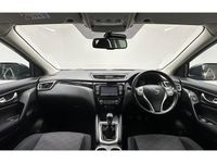 Used Nissan Qashqai N-Connecta 110 HP (80 kW) 2016 Bronze SUV