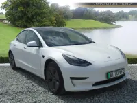 Used Tesla Model 3 Standard Range 239 kW (325 HP) 2020 White Sedan