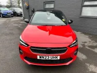 Begagnad Vauxhall Corsa-e Edition 100 kW (136 HK) 2023 Röd Halvkombi