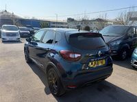 Second-hand Renault Captur Iconic 90 CP (66 kW) 2018 Albastru SUV