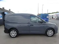 Usado Ford Transit Connect Trend 102 HP (75 kW) 2025 Cinzento Monovolume