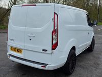 Used Ford Transit Custom Limited 130 HP (95 kW) 2017 White Van