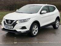 Used Nissan Qashqai Acenta Premium 115 HP (84 kW) 2019 White SUV