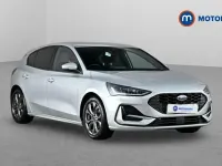 Used Ford Focus ST-Line 125 HP (91 kW) 2023 Silver Hatchback