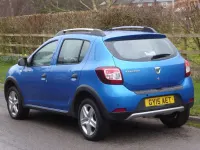 Używany Dacia Sandero Lauréate 2015 Niebieski Hatchback