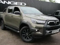 Used Toyota HiLux Luxury 201 HP (147 kW) 2023 Bronze Pickup