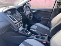 Used Ford Focus Zetec 2013 White Hatchback