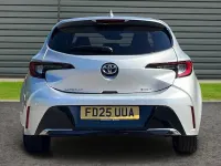 Used Toyota Corolla Design 140 HP (102 kW) 2025 Silver Hatchback