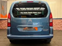 Used Citroën Berlingo Feel 100 HP (73 kW) 2018 Blue MPV