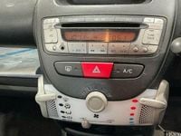 Used Citroën C1 VTR Sport 68 HP (50 kW) 2013 White Hatchback